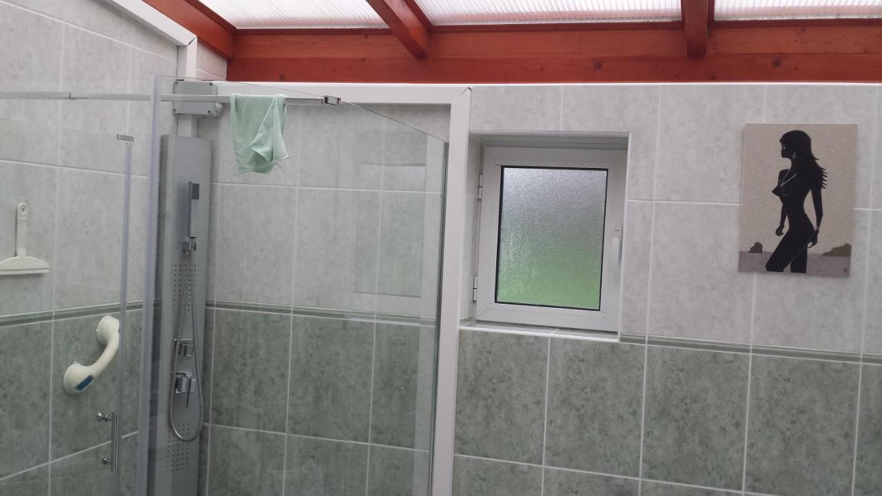 Chambre Privee Avec Salon, Garage Voiture, Velos, Motos Tourville-sur-Arques Екстер'єр фото