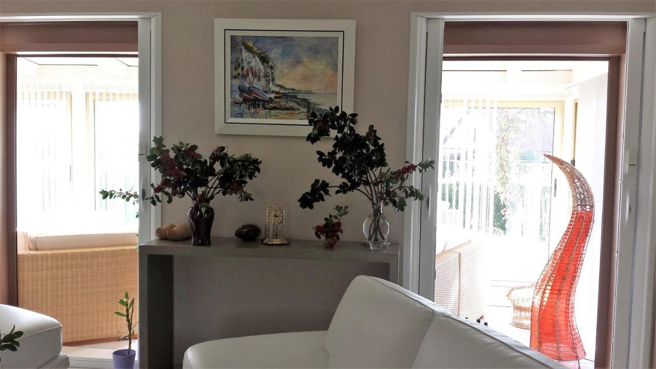 Chambre Privee Avec Salon, Garage Voiture, Velos, Motos Tourville-sur-Arques Екстер'єр фото