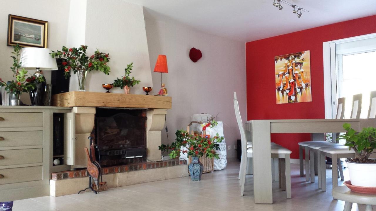 Chambre Privee Avec Salon, Garage Voiture, Velos, Motos Tourville-sur-Arques Екстер'єр фото