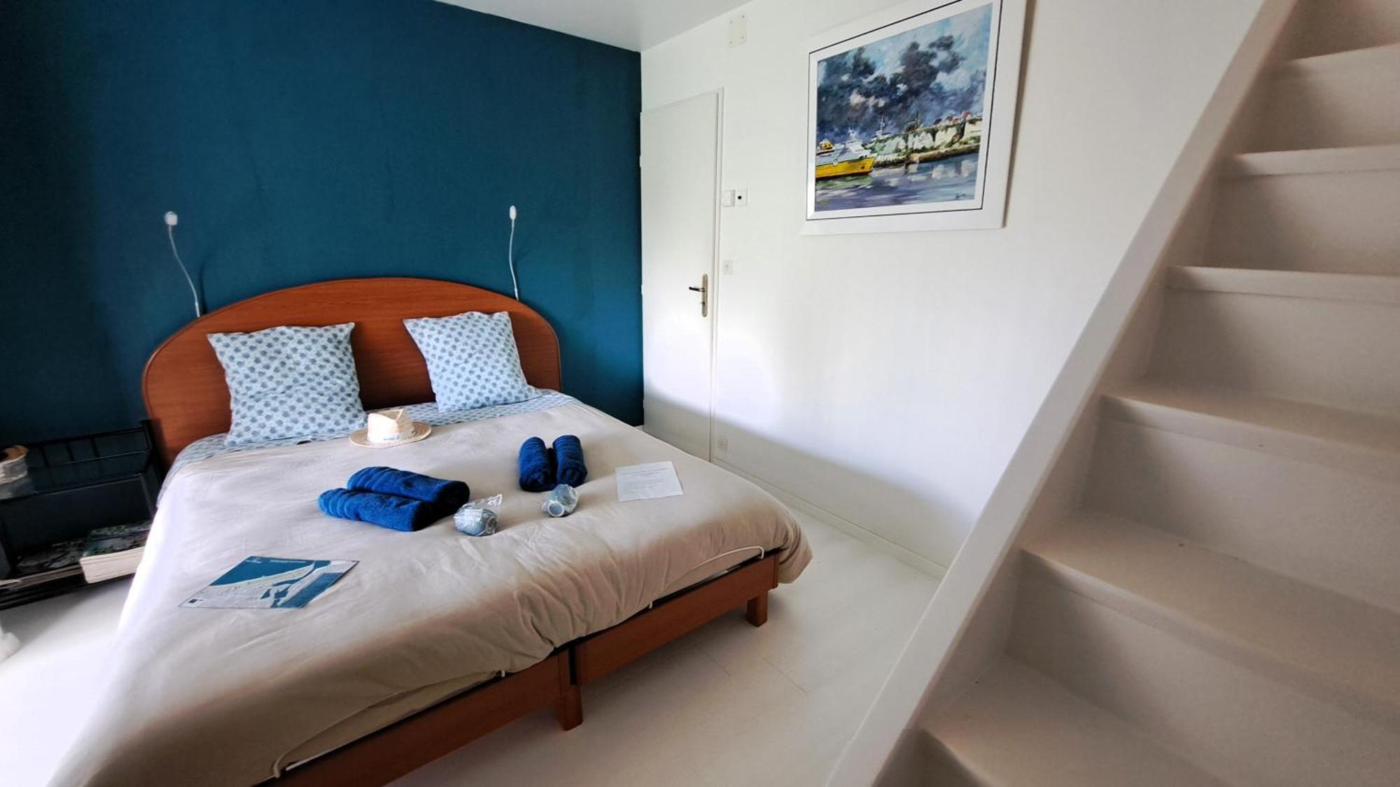 Chambre Privee Avec Salon, Garage Voiture, Velos, Motos Tourville-sur-Arques Екстер'єр фото